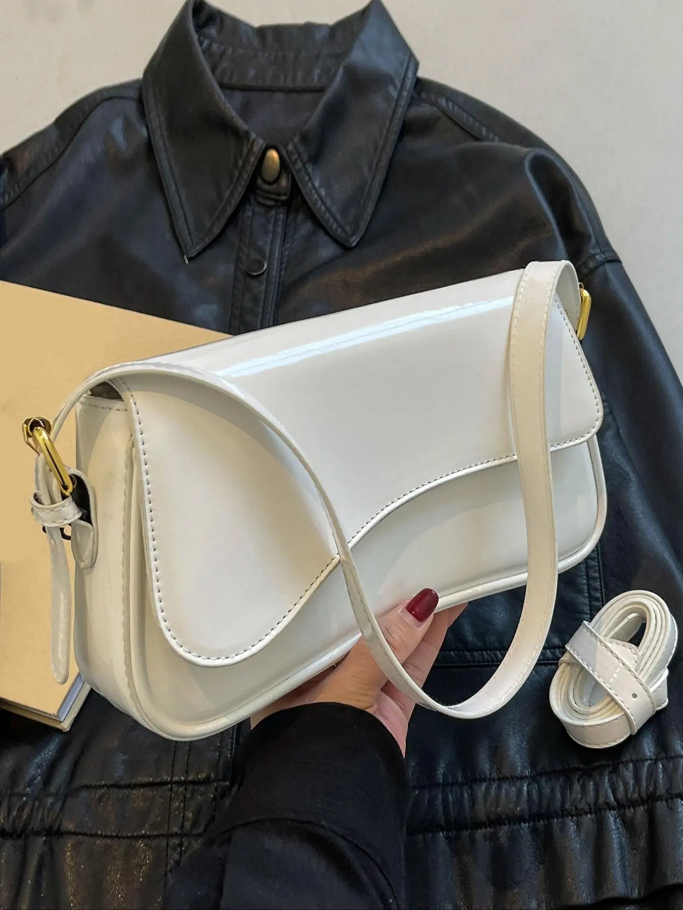 26 Spring/Summer Women'S Saddle Bag, Daily Shoulder Bag and Crossbody Bag, Classic Shoulder Bag, Elegant Magnetic Sealed Saddle Bag, Suitable for Daily Use, Party Attendance